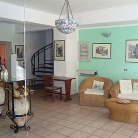 B&B La Grotta Sant'Alessio Siculo Luaran gambar