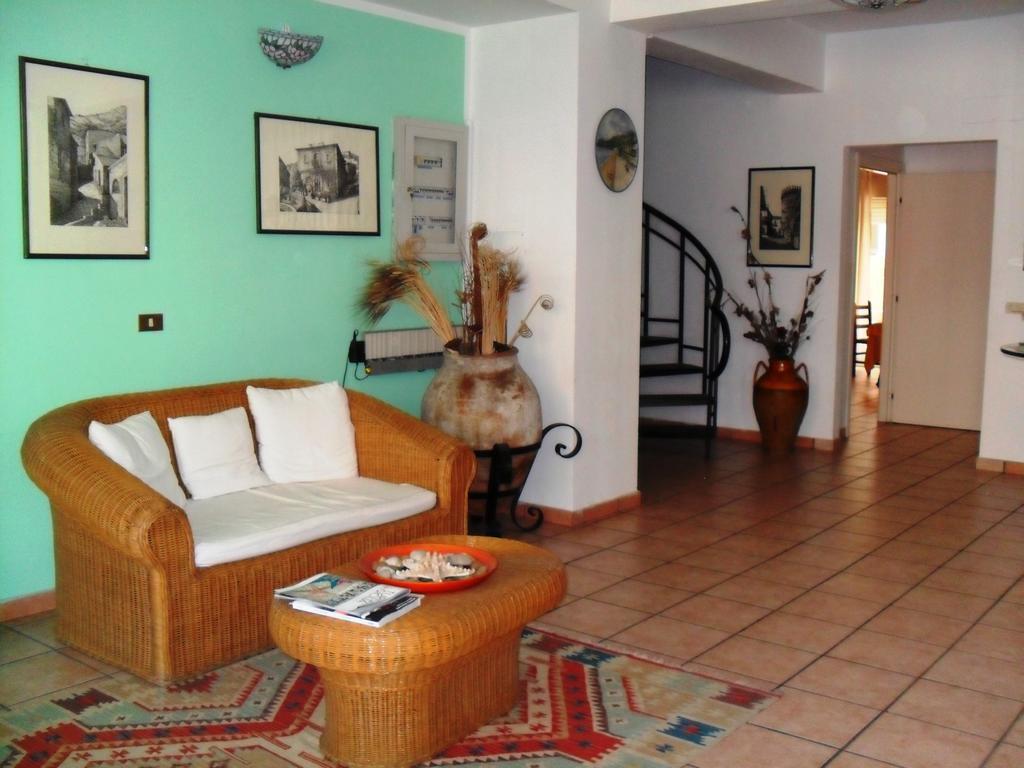 B&B La Grotta Sant'Alessio Siculo Luaran gambar