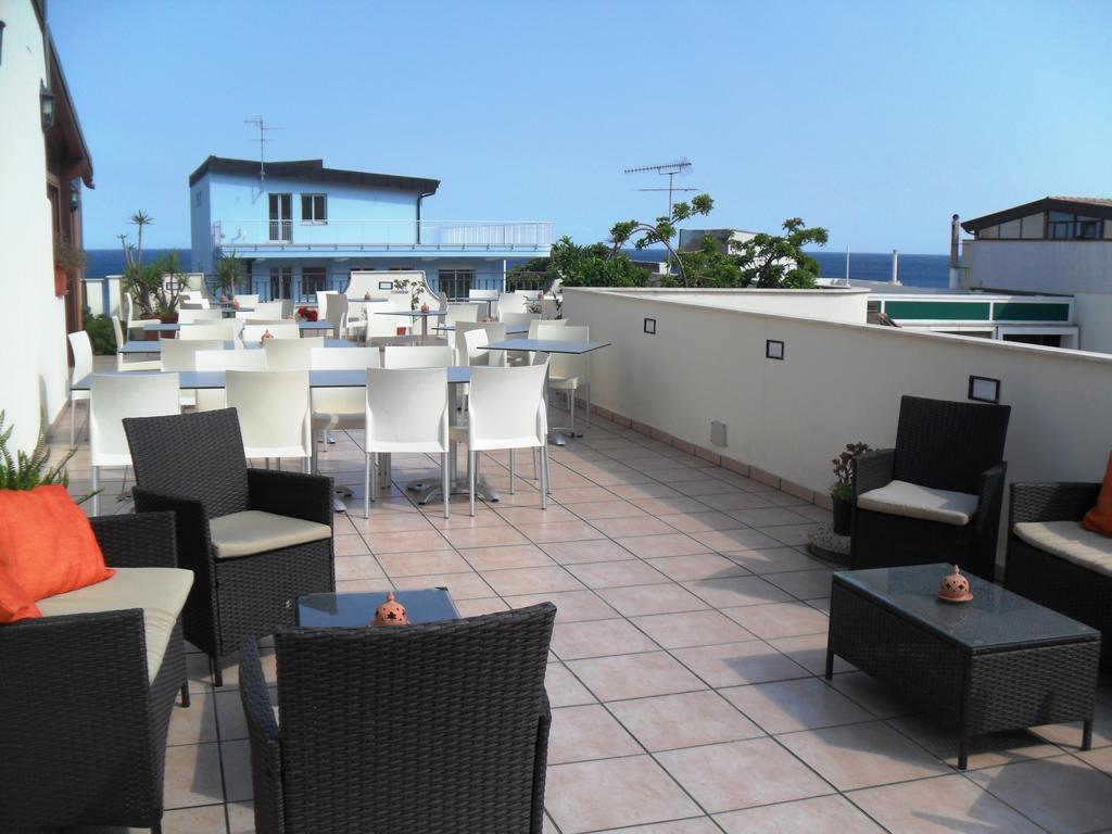 B&B La Grotta Sant'Alessio Siculo Luaran gambar